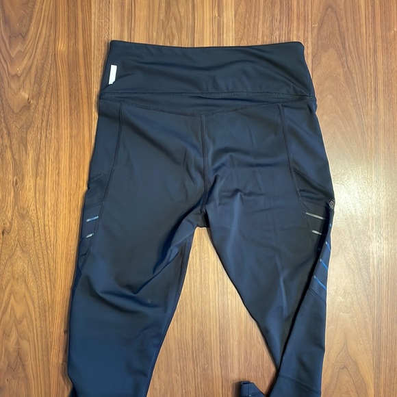 Zella Women’s M Black Motorcycle Detail Leggings EUC - Picture 8 of 8